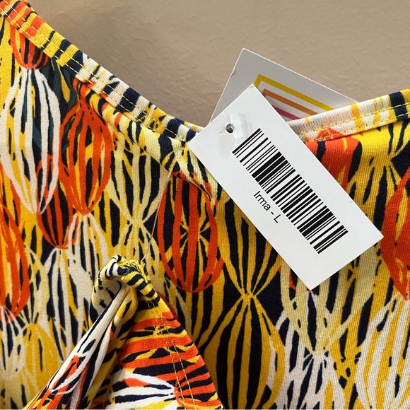LuLaRoe Irma Tunic - Picture 3 of 4